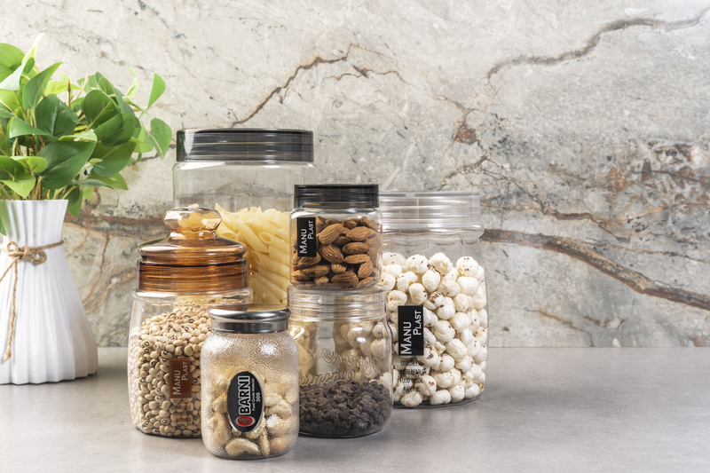 Manu Plast CrystalFlow BPA-free glass bottle detail